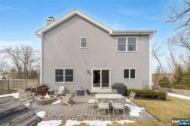 51 Terrace Street, Park Ridge, NJ 07656