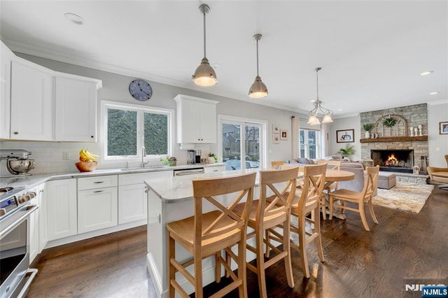 51 Terrace Street, Park Ridge, NJ 07656