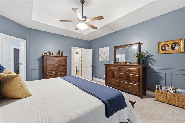23 Stonehenge Drive, Bentonville, AR 72712