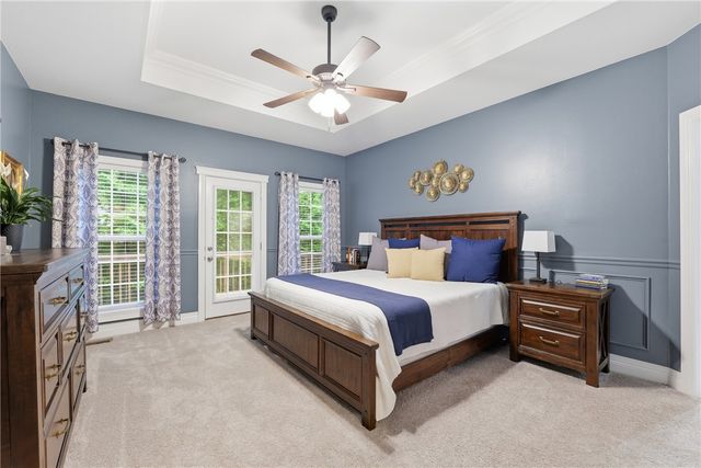 23 Stonehenge Drive, Bentonville, AR 72712