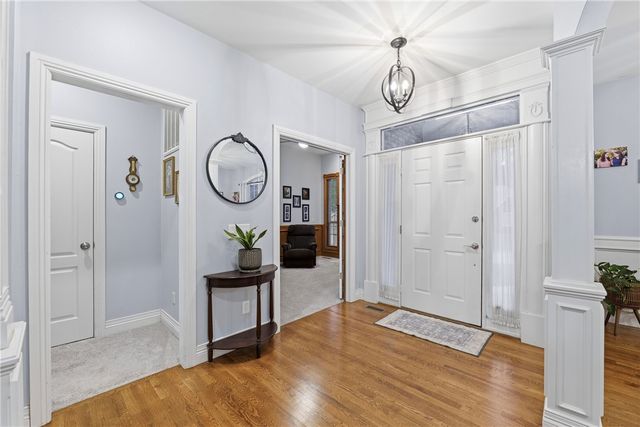 23 Stonehenge Drive, Bentonville, AR 72712