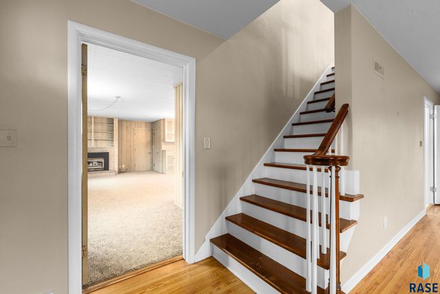 604 E Park Dr Drive, Sioux Falls, SD 57105