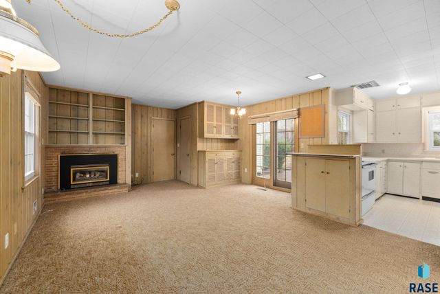 604 E Park Dr Drive, Sioux Falls, SD 57105