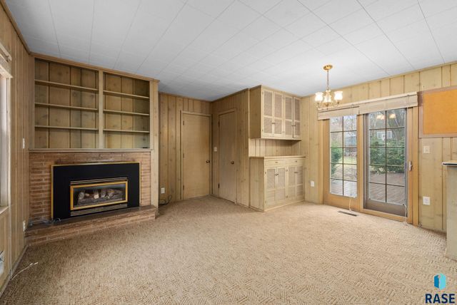 604 E Park Dr Drive, Sioux Falls, SD 57105