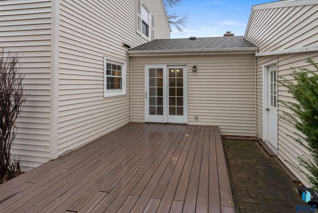 604 E Park Dr Drive, Sioux Falls, SD 57105