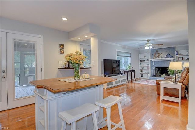779 Sheraton DR, Virginia Beach, VA 23452