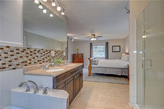 779 Sheraton DR, Virginia Beach, VA 23452