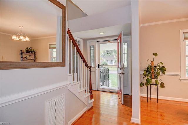 779 Sheraton DR, Virginia Beach, VA 23452