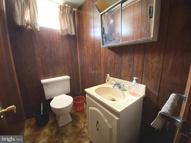 8513 BUSTLETON AVE, Philadelphia, PA 19152