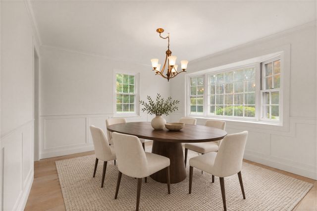 93 Claire Dr 93, Stoughton, MA 02072