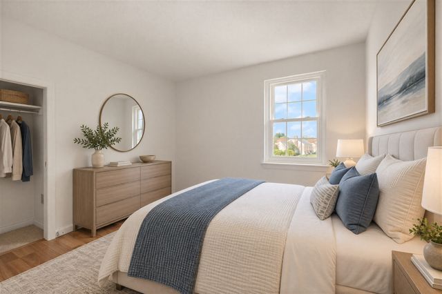 93 Claire Dr 93, Stoughton, MA 02072