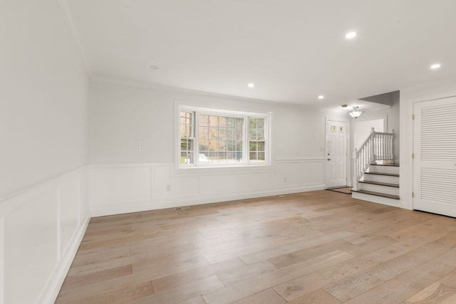 93 Claire Dr 93, Stoughton, MA 02072