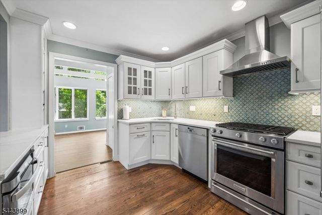 29 Hillside Ter, Bernards Twp., NJ 07920