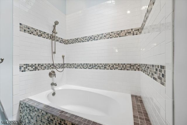 29 Hillside Ter, Bernards Twp., NJ 07920
