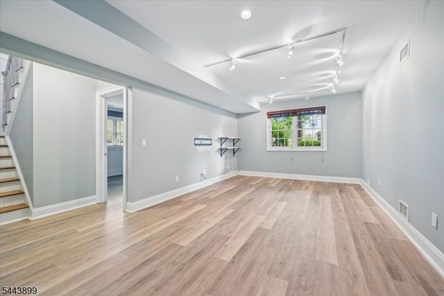 29 Hillside Ter, Bernards Twp., NJ 07920