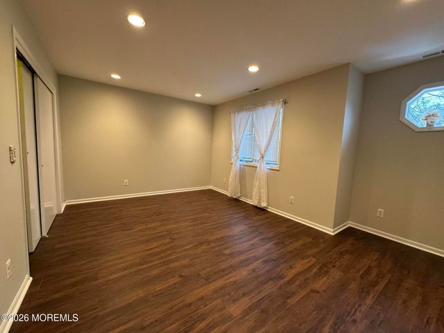 1525 Hulse Road 7, Point Pleasant, NJ 08742