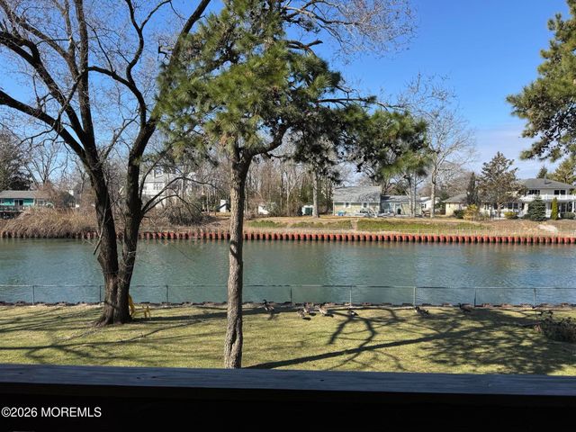 1525 Hulse Road 7, Point Pleasant, NJ 08742