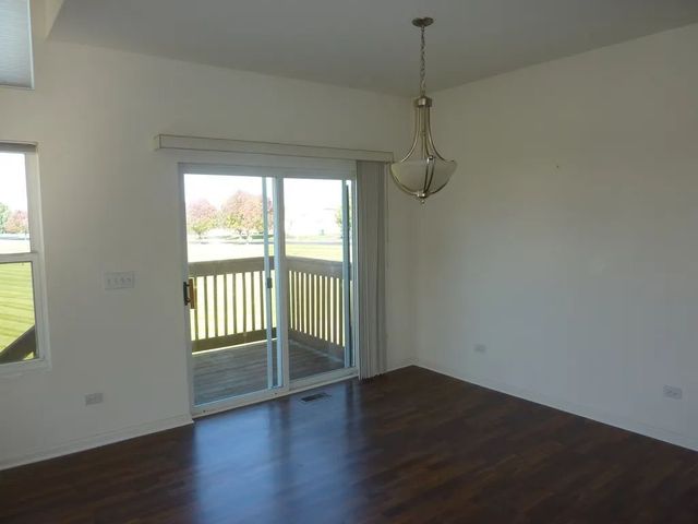 1040 MONTEGO BAY Court 1040, Romeoville, IL 60446