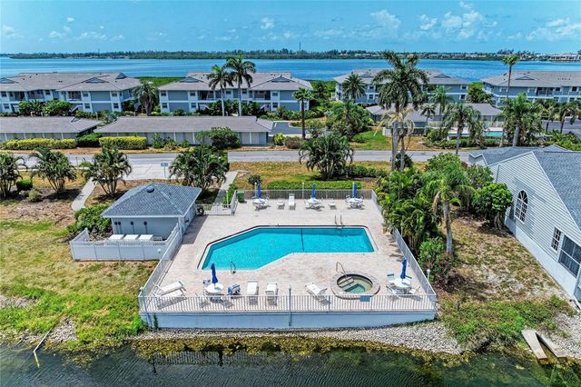 1218 SPOONBILL LANDINGS CIR, Bradenton, FL 34209