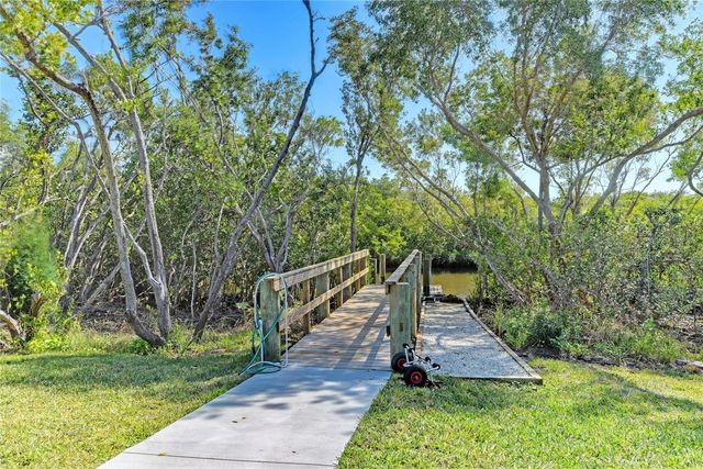 1218 SPOONBILL LANDINGS CIR, Bradenton, FL 34209