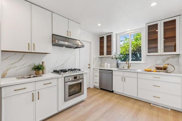 1743 Maxine Avenue, San Mateo, CA 94401