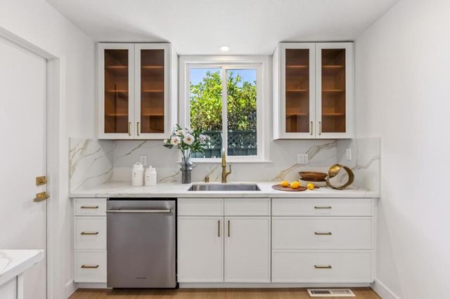 1743 Maxine Avenue, San Mateo, CA 94401
