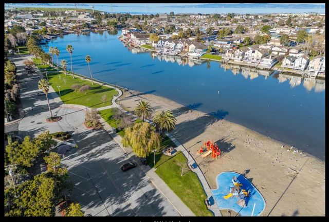 1743 Maxine Avenue, San Mateo, CA 94401