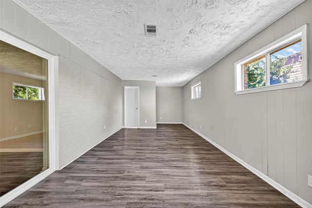 11810 Hunkler Drive, Houston, TX 77047