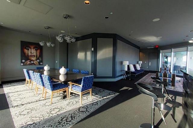 1600 Post Oak 1202, Houston, TX 77056