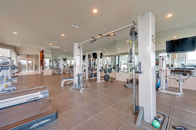 1600 Post Oak 1202, Houston, TX 77056