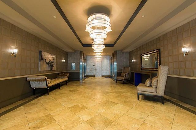 1600 Post Oak 1202, Houston, TX 77056