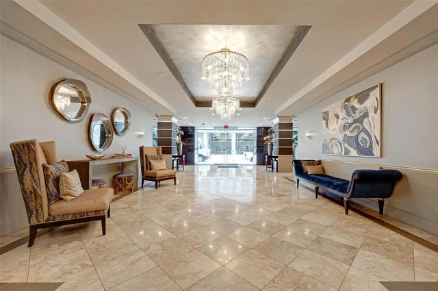 1600 Post Oak 1202, Houston, TX 77056