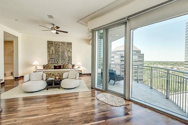 1600 Post Oak 1202, Houston, TX 77056