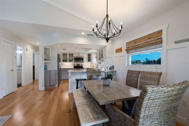 221 85TH STREET, Holmes Beach, FL 34217