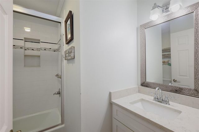 221 85TH STREET, Holmes Beach, FL 34217