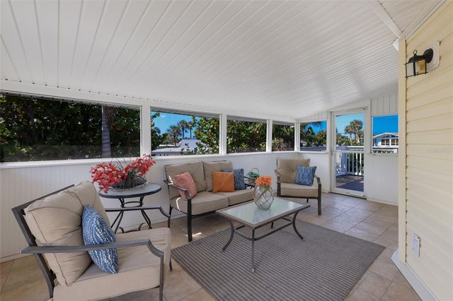 221 85TH STREET, Holmes Beach, FL 34217