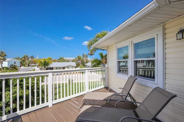 221 85TH STREET, Holmes Beach, FL 34217