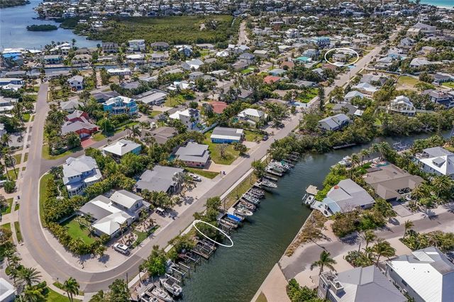 221 85TH STREET, Holmes Beach, FL 34217