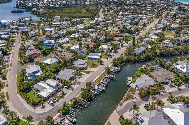 221 85TH STREET, Holmes Beach, FL 34217