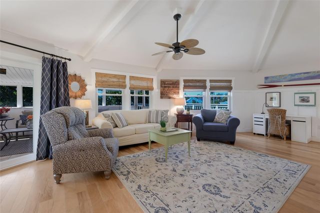 221 85TH STREET, Holmes Beach, FL 34217