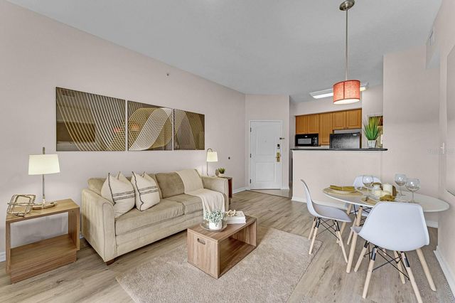 7383 UNIVERSAL BOULEVARD 307, Orlando, FL 32819