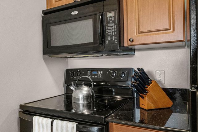 7383 UNIVERSAL BOULEVARD 307, Orlando, FL 32819