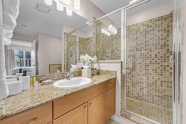 7383 UNIVERSAL BOULEVARD 307, Orlando, FL 32819