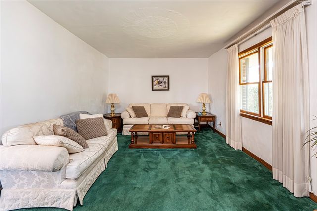 408 Michigan Avenue, Jeannette, PA 15644