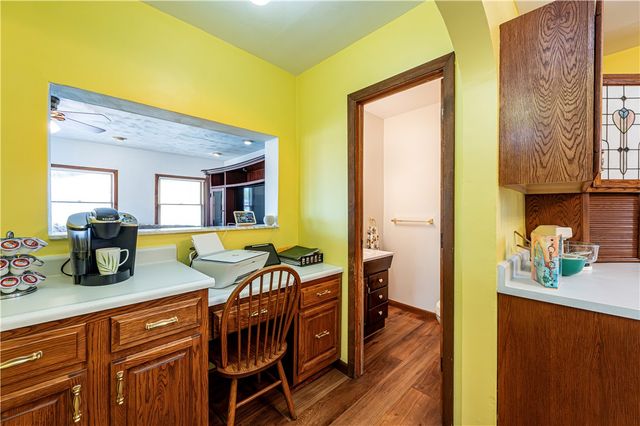 408 Michigan Avenue, Jeannette, PA 15644