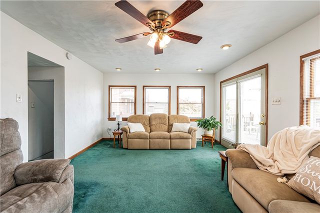 408 Michigan Avenue, Jeannette, PA 15644