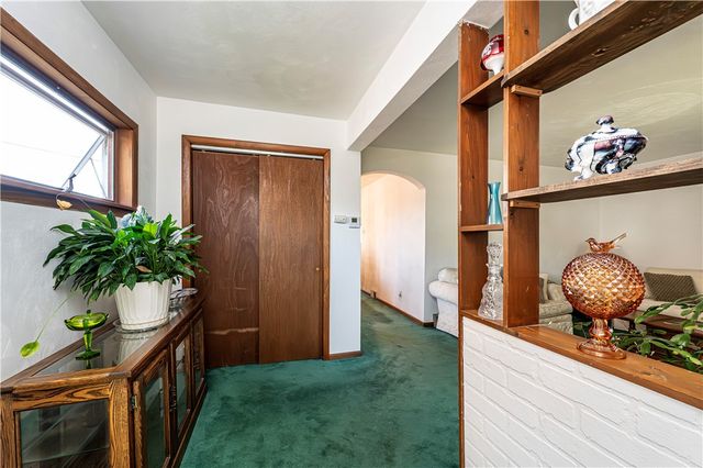 408 Michigan Avenue, Jeannette, PA 15644