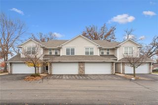 5794 Oakwood Avenue NE 2, Cedar Rapids, IA 52402