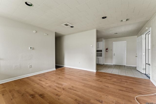 2421 Mchugh Rd, Baker, LA 70714