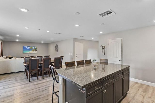 32486 Roman Warren Way, Winchester, CA 92596